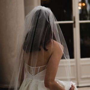 Fingertip length bridal veil
